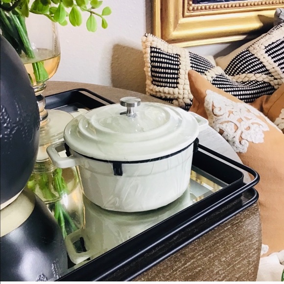 Hearth & Hand Dining Newhearth Hand Cast Iron Dutch Oven 5 Quart Poshmark